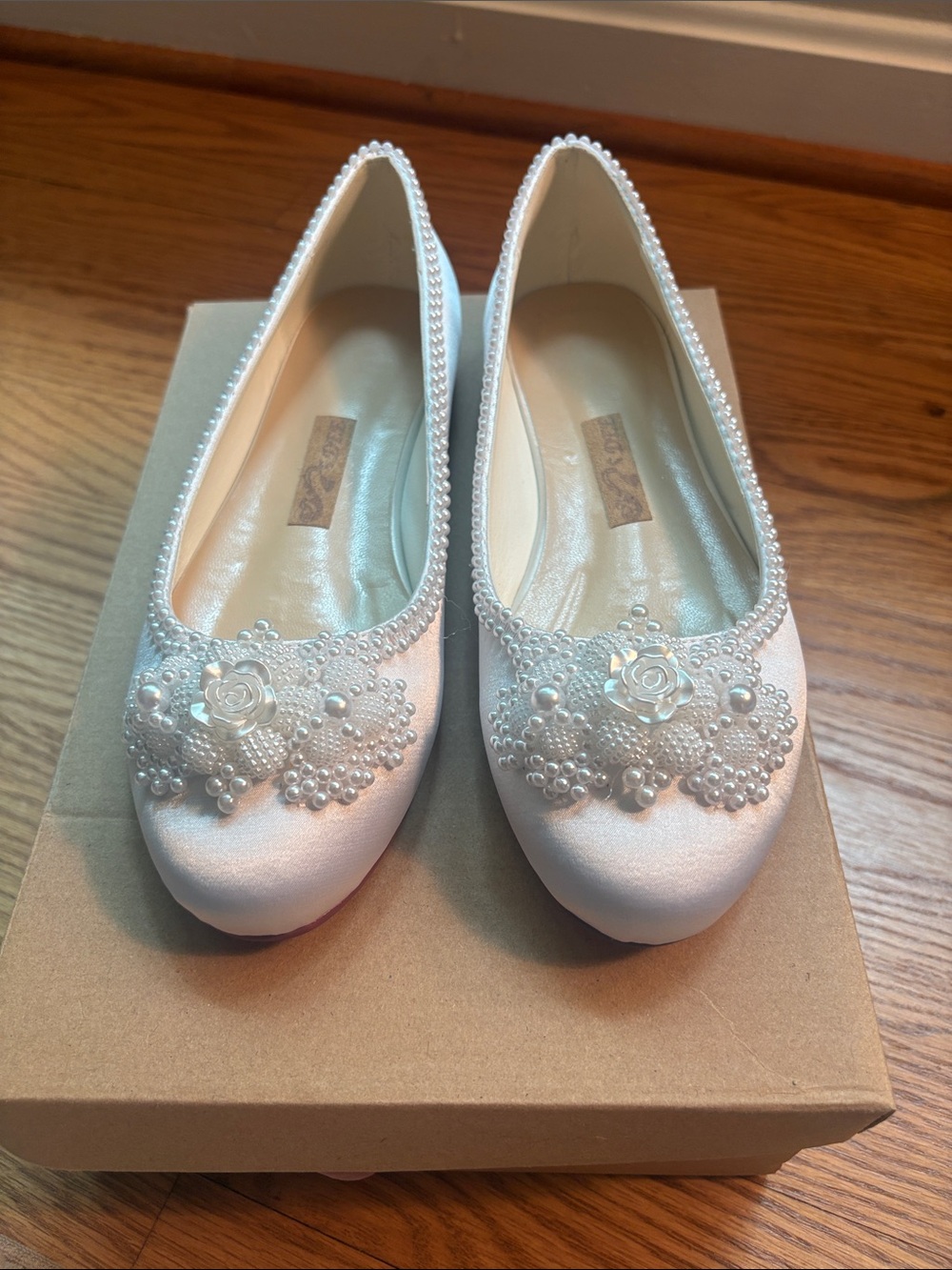 Women's Ivory Pearl Embellished Ballet Flats